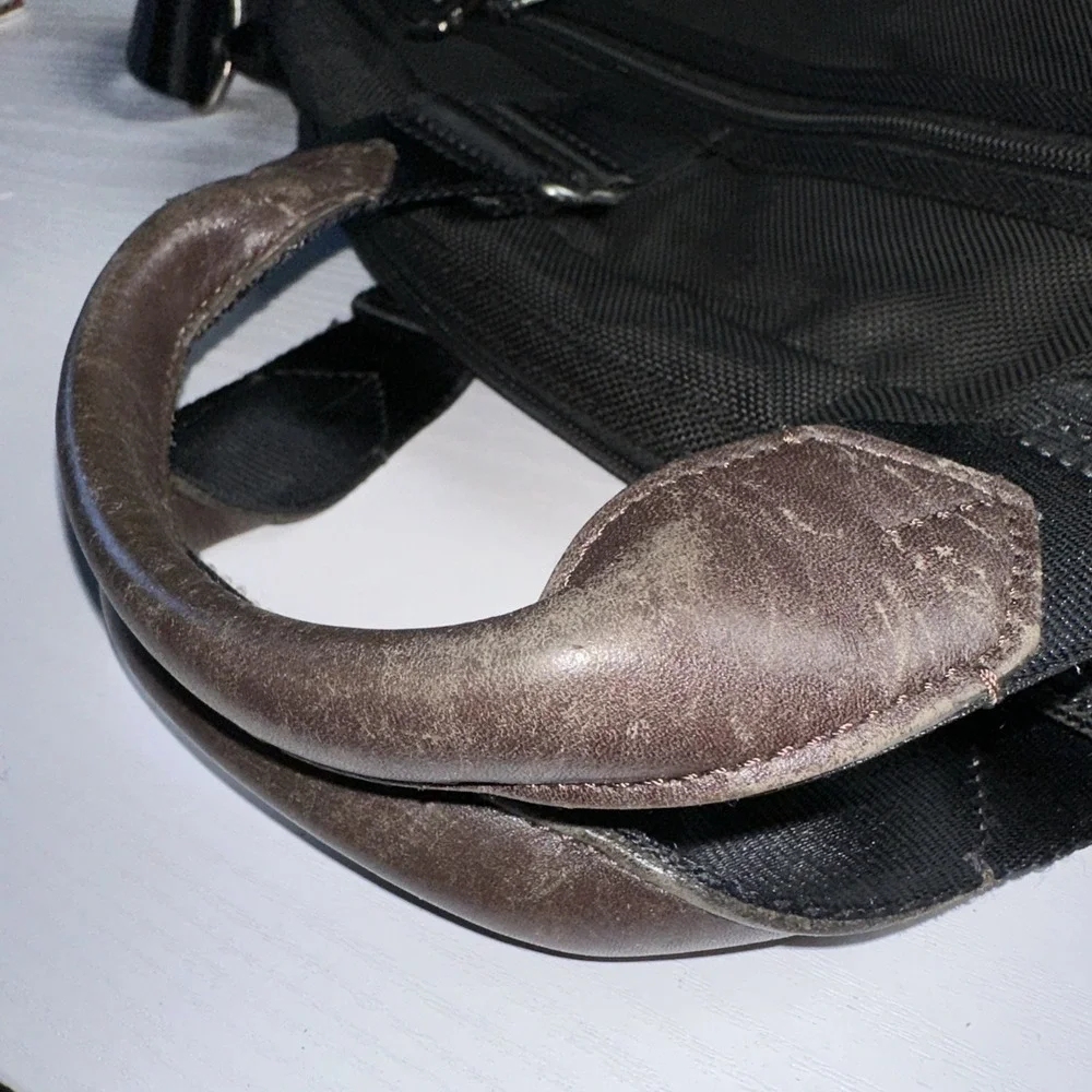 Tumi this bag